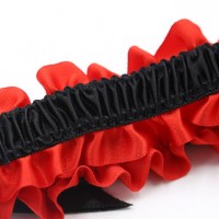Атласные браслеты на резинке красно-черного цвета