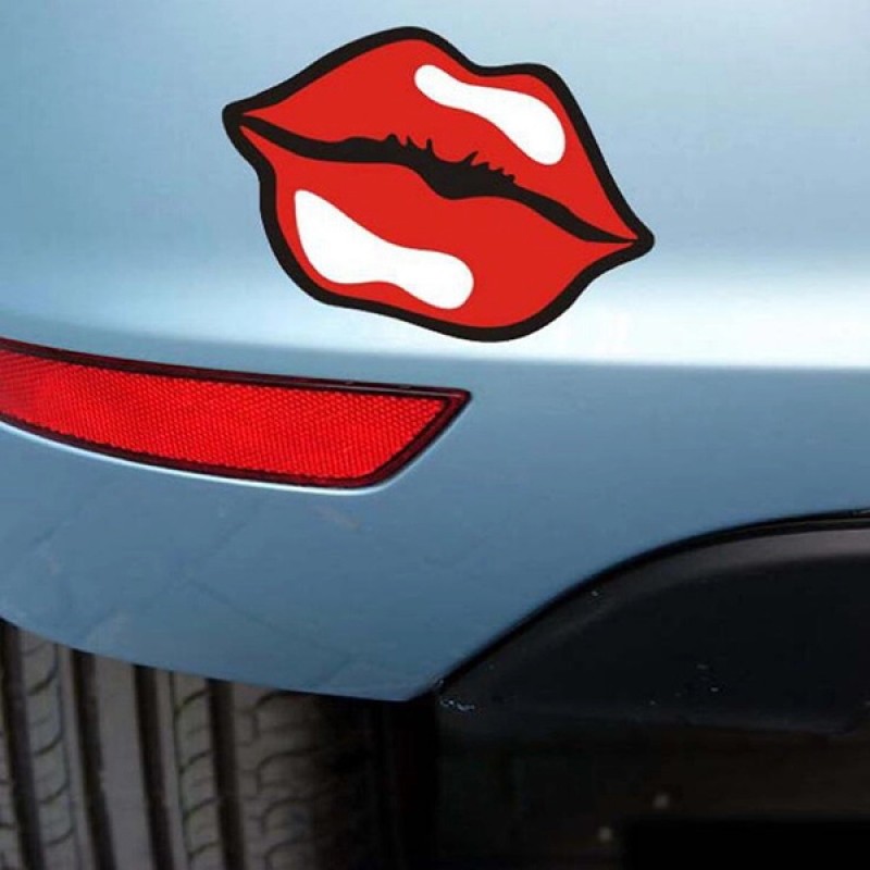 Виниловая наклейка на авто Красные губы