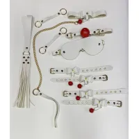 Фото Адам и Ева БДСМ набор Колокольчик белого цвета (наручники, кляп, паножи, ошейник, поводок, флогер, маска, два карабина)