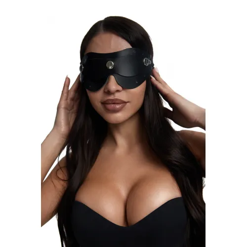 Фото  Маска со съёмной шторкой