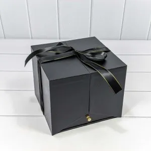 Коробка Квадратная 21*21*18 "Сюрприз" Чёрный 1/8