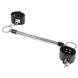 Длинная бондажная распорка с черными оковами 50 см