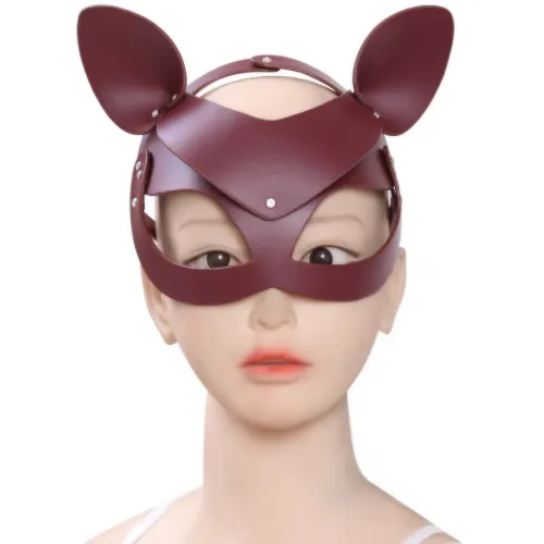 Изображение KISSEXPO Кожаная бордовая маска Кошка декорированная стразами