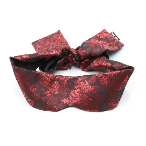 Изображение KISSEXPO Красная маска-лента на глаза из сатина