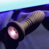 Фото  Анальная вибровтулка с возвратно-поступательной функцией и LED-подсветкой Secwell Plug с пультом ДУ