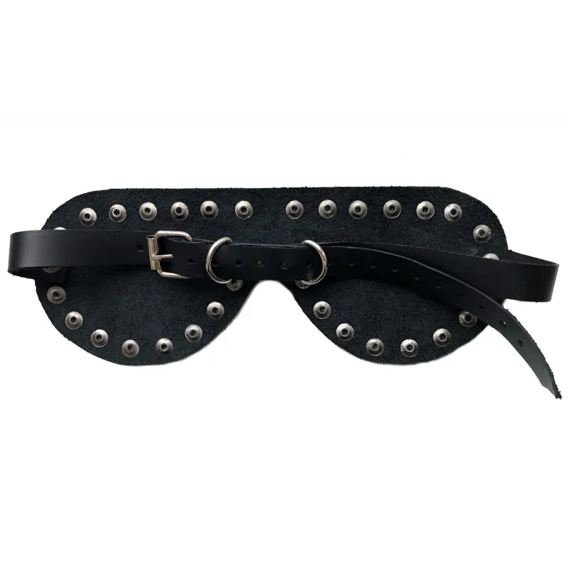 Фото  Hand-made маска на глаза кожаная с заклепками