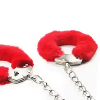 Изображение Lovetoy, Китай Универсальные оковы Fetish Pleasure Fluffy красные