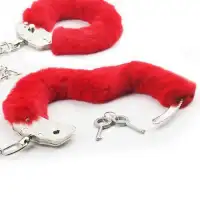 Изображение Lovetoy, Китай Универсальные оковы Fetish Pleasure Fluffy красные
