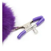 Фото KISSEXPO Зажимы на соски с фиолетовыми помпонами — купить в Минске | Адам и Ева