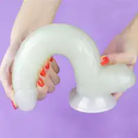 Изображение Lovetoy, Китай Светящийся в темноте фаллос на присоске Lumino Play Dildo 26 см