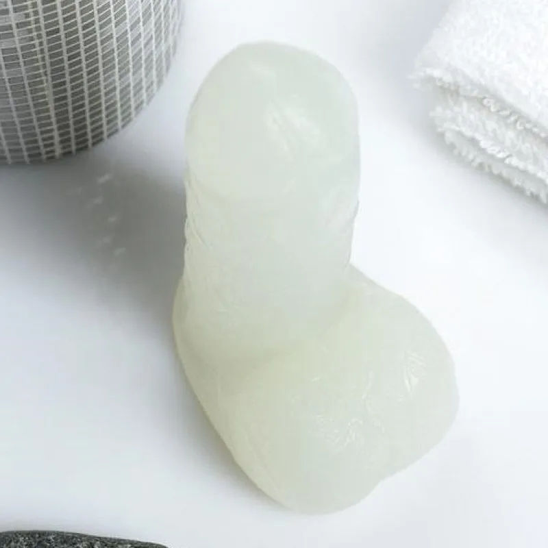 Фото Сима-ленд, Россия Светящееся фигурное мыло Фаворит 12 см, голубое свечение, 120 гр