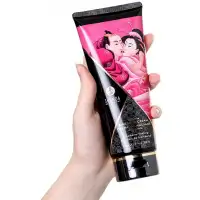 Shunga, Канада Съедобный массажный крем Shunga Raspberry Feeling со вкусом малины 200 мл — купить в Минске Изображение Shunga, Канада Съедобный массажный крем Shunga Raspberry Feeling со вкусом малины 200 мл
