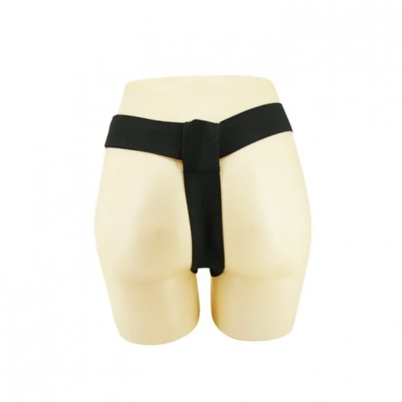 Фото Baile, Китай Изогнутый страпон черного цвета на трусиках Passionate Harness 16 см