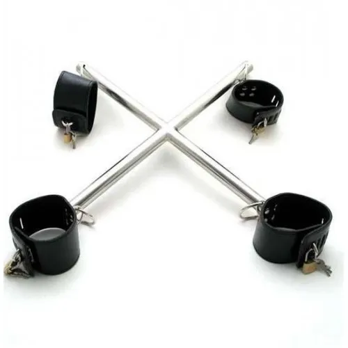 Фото HSY, Китай Бондажная крестовина с фиксаторами на замках