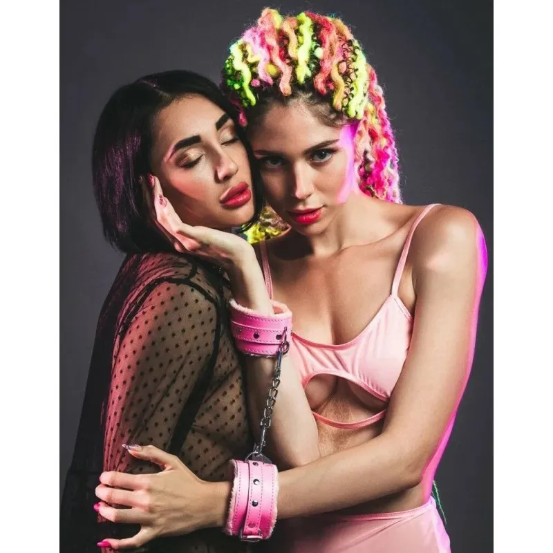 Фото Lola Toys, Россия Розовые наручники с металлической цепью Party Hard Calm Pink