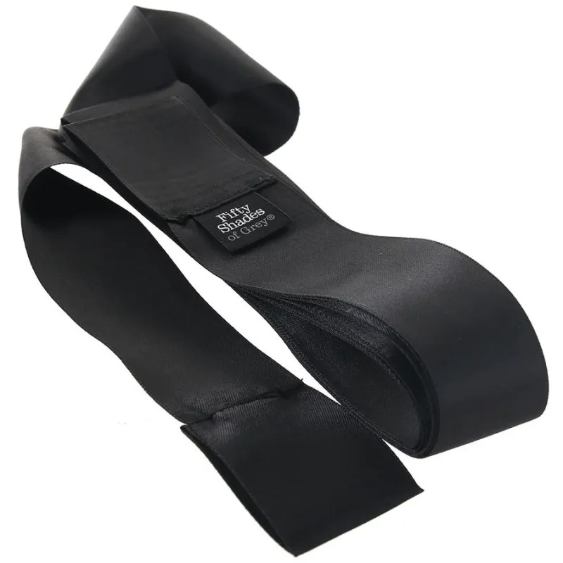 Фото Fifty Shades of Grey, Великобритания Набор для пар Moving As One Fifty Shades of Grey со смарт-вибратором для пар We-Vibe Sync Lite