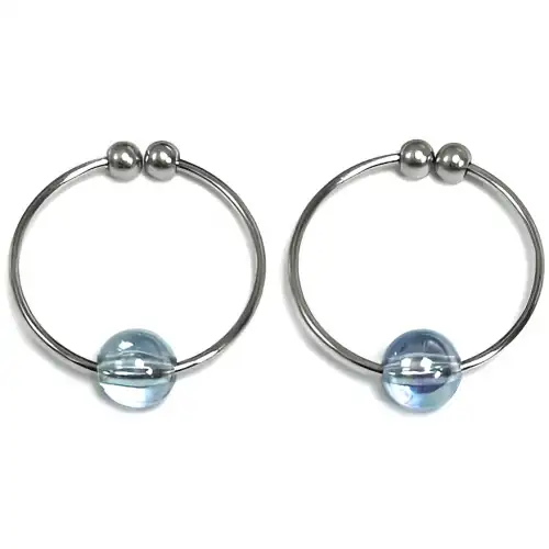 Изображение California Exotic Novelties, США Клипсы-колечки для сосков с голубыми бусинами Silver Nipple Rings