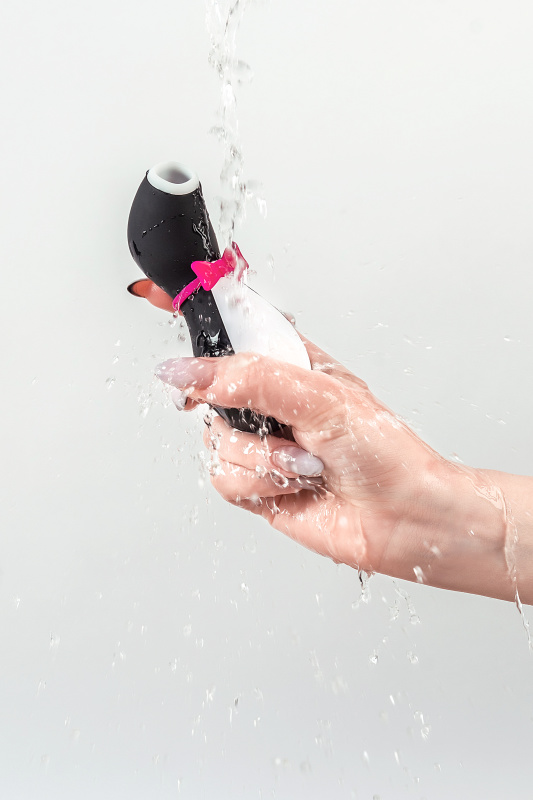 Фото Satisfyer, Германия Вакуумно-волновой бесконтактный стимулятор клитора Satisfyer Penguin, силикон, черный, 10,8 см
