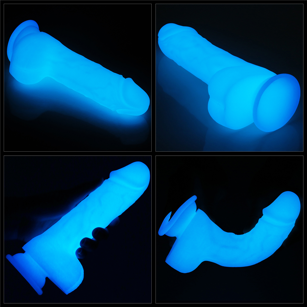 Фото Lovetoy, Китай Светящийся в темноте фаллос на присоске Lumino Play Dildo 19 см