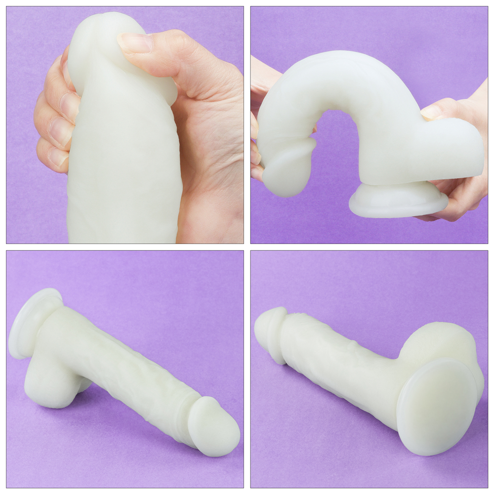 Фото Lovetoy, Китай Светящийся в темноте фаллос на присоске Lumino Play Dildo 21 см
