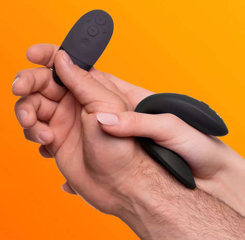 Изображение We-Vibe, Канада Набор стимуляторов для пар We-Vibe 15 Year Anniversary Collection мини-вибратор Tango X + смарт-вибратор Sync 2