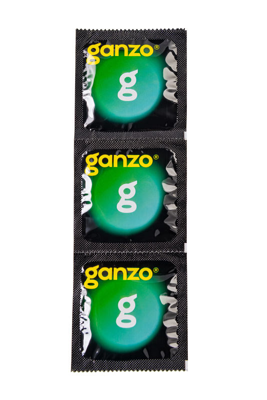 Изображение GANZO Презервативы Ganzo, ultra thin, ультратонкие, латекс, 18 см, 5,2 см, 3 шт.в пакете Black Edition